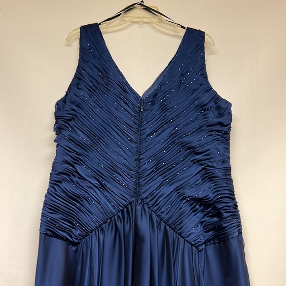 Ignite evenings chiffon long dress and jacket - Picture 7 of 12